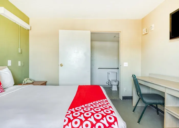 Oyo Downtown Hotel