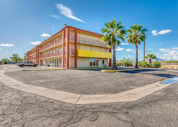 Oyo Downtown Tucson