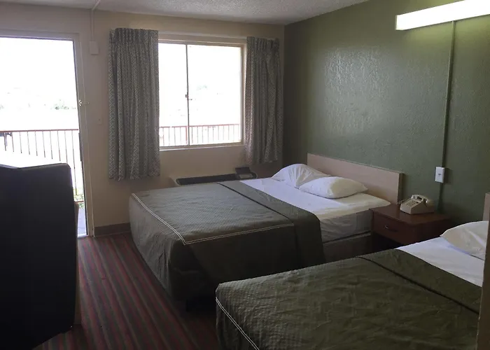 Hotel Oyo Downtown Tucson